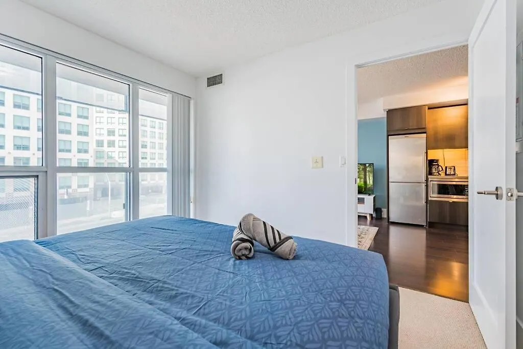 Rs Boutique Suites Toronto Apartment